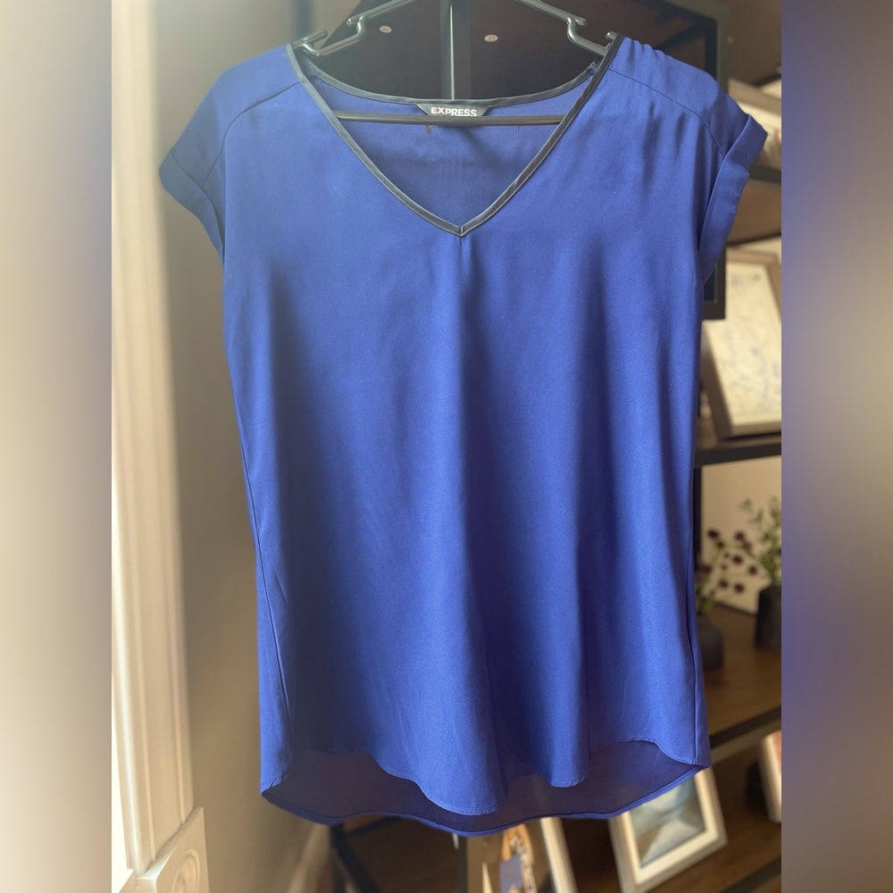 Women’s Express Blouse